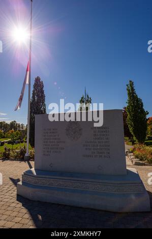 Cimetière national du Canada pendant la saison d'automne couleurs. Cimetière Beechwood, Ottawa, Ontario, Canada. Cimetière national du Canada durant la saison Banque D'Images