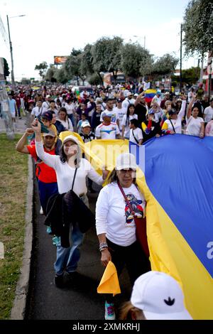 UIO POL MARCHAVENEZUELA Quito, 28 juillet 2024 des citoyens vénézuéliens descendent dans les rues de Quito pour élever leur voix sur les élections présidentielles dans le pays voisin API JUAN RUIZ CONDOR POL UIO POL MARCHAVENEZUELA 93d7dc2962f02ac4d0c214ec53cfa39a Copyright : xJuanxRuizxCondorx Banque D'Images