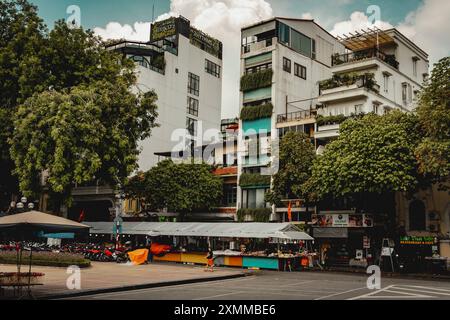 Voyage urbain République socialiste du Vietnam scène de rue à Hanoi Vietnam Banque D'Images