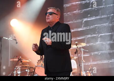 ROYAUME-UNI. 28 juillet 2024. LONDRES, ANGLETERRE - JUILLET 28 : Suggs of 'Madness' se produisant au Uptown Festival, Blackheath Common le 28 juillet 2024 à Londres, Angleterre. CAP/Mar © Mar/Capital Pictures crédit : Capital Pictures/Alamy Live News Banque D'Images