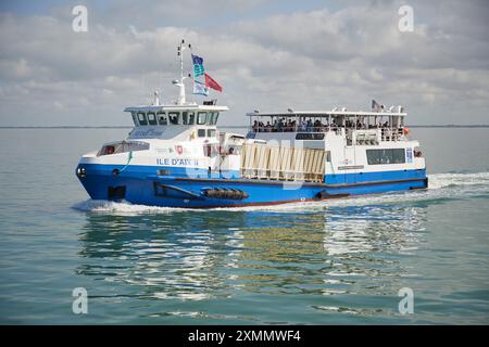 ÎLE D'AIX, CHARENTE MARITIME, FRANCE - 17 JUILLET 2024 : ferry nommé Ile d'aix II . Ce bateau assure la liaison maritime entre Fouras et l'île d'Aix sur Ju Banque D'Images