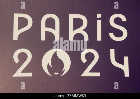 Signalétique, logos et symboles des Jeux Olympiques de Paris 2024. Stade olympique de Bordeaux, Bordeaux, Gironde, France, Europe. Crédit : photo Hugo Martin/Ala Banque D'Images