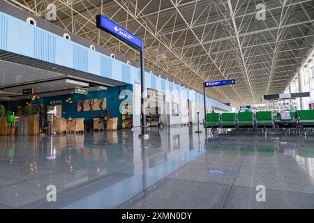 Intérieur moderne et propre L'aéroport international Kenneth Kaunda de Lusaka, Zambie Banque D'Images