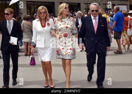 Renate Thyssen Henne, Gabriele Prinzessin zu Leiningen, Wolfgang Porsche, Festakt, Eröffnung Salzburger Festspiele, 2024, Manfred Siebinger *** Renate Thyssen Henne, Gabriele Princesse de Leiningen, Wolfgang Porsche, cérémonie d'ouverture du Festival de Salzbourg, 2024, Manfred Siebinger Banque D'Images