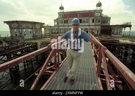 Jonathan Orrell - West Pier , Brighton 29 mai 1997 photo de Roger Bamber Banque D'Images