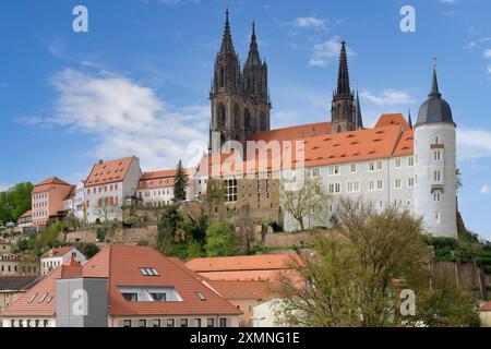 Château d'Albrechtsburg et la cathédrale gothique dominant le centre-ville, Meissen, Saxe, Allemagne Banque D'Images