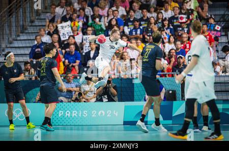 Paris, France. 29 juillet 2024. Lukas Mertens (GER) Paris 2024 Jeux Olympiques Handball Japon vs Allemagne Japon vs Deutschland Olympische Spiele 29.07.2024 crédit : Moritz Muller/Alamy Live News Banque D'Images