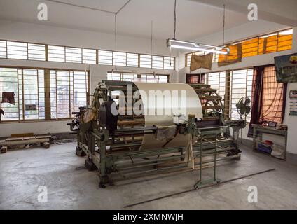 Machine d'usine de soie, Rajshahi Division, Rajshahi, Bangladesh Banque D'Images