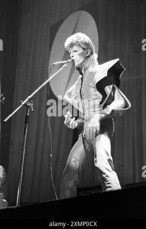 David Bowie 22 mai 1973 Collection Premium : DES FRAIS MINIMAUX S'APPLIQUENT, veuillez vérifier avec requests@topfoto.co.uk Banque D'Images