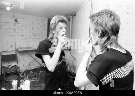 David Bowie 22 mai 1973 Collection Premium : DES FRAIS MINIMAUX S'APPLIQUENT, veuillez vérifier avec requests@topfoto.co.uk Banque D'Images