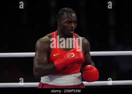 Paris, France. 29 juillet 2024. Nelvie Raman Tiafack (Allemagne) et Mahammad Abdullayev (Azerbaïdjan) concourent dans la catégorie boxe masculine +92kg/ à Paris North Arena, Paris, France. Crédit : Ulrik Pedersen/Alamy Banque D'Images