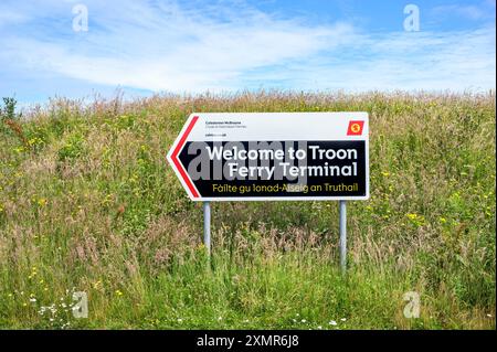 Panneau à l'entrée de Troon Ferry terminal, Harbour Road, Troon, South Ayrshire, Écosse, Royaume-Uni, Europe Banque D'Images