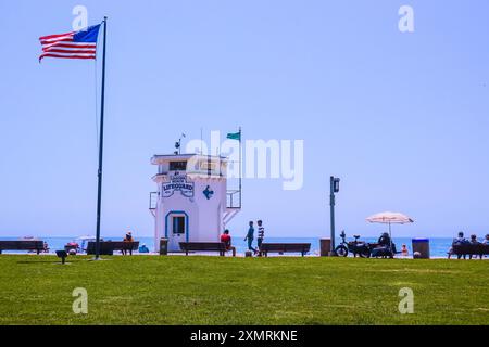 Laguna Beach, parc municipal de Californie et main Beach Lifeguard Tower. Banque D'Images
