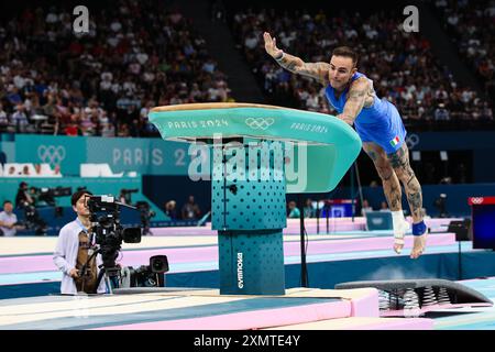 PARIS, FRANCE. 29 juillet 2024. Nicola Bartolini de Team Italy concourt sur le caveau lors de la finale par équipe masculine le troisième jour des Jeux Olympiques de Paris 2024 à Bercy Arena, Paris, France. Crédit : Craig Mercer/Alamy Live News Banque D'Images