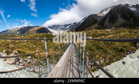 Vue imprenable sur les Alpes du Sud, y compris le mont Aoraki Cook, le plus haut sommet de Nouvelle-Zélande, Hooker Valley Track, Nouvelle-Zélande Banque D'Images