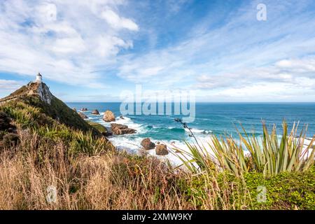 Vue panoramique sur Nugget point et phare, Catlins, Île du Sud, Nouvelle-Zélande Banque D'Images