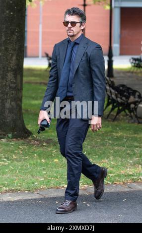 Joey Barton arrive au Warrington Combined Crown and Magistrates court Centre où il est accusé d'infraction de communication malveillante. L'accusation concerne des tweets qu'il a envoyés concernant Eni Aluko, spécialiste du football à la télévision, lors d'un match de la FA Cup qu'elle commentait pour la BBC en janvier. Date de la photo : mardi 30 juillet 2024. Banque D'Images