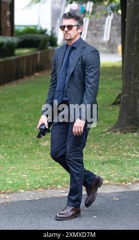 Joey Barton arrive au Warrington Combined Crown and Magistrates court Centre où il est accusé d'infraction de communication malveillante. L'accusation concerne des tweets qu'il a envoyés concernant Eni Aluko, spécialiste du football à la télévision, lors d'un match de la FA Cup qu'elle commentait pour la BBC en janvier. Date de la photo : mardi 30 juillet 2024. Banque D'Images