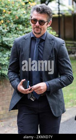 Joey Barton arrive au Warrington Combined Crown and Magistrates court Centre où il est accusé d'infraction de communication malveillante. L'accusation concerne des tweets qu'il a envoyés concernant Eni Aluko, spécialiste du football à la télévision, lors d'un match de la FA Cup qu'elle commentait pour la BBC en janvier. Date de la photo : mardi 30 juillet 2024. Banque D'Images