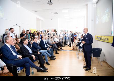 Milano, Milano. 30 juillet 2024. Giovanni Accusani alla Presentazione della cartella filatelica 'Inter campione d'Italia' presso sede poste di via Cordusio - Martedì 30 Luglio 2024 (Foto Claudio Furlan/Lapresse) Giovanni Accusani à la présentation de la chemise philatélique 'Inter champion of Italy' au siège de poste à via Cordusio - mardi 30 juillet 2024 (photo Claudio Furlan/Lapresse) crédit : LaPresse/Alamy Live News Banque D'Images