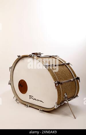 Trixon Eliptical Bass Drum, légendaire instrument elliptique / ellipsoïde unique conçu pour être joué avec deux pédales à la fois. Banque D'Images