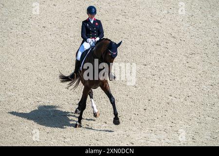 Versailles, France. 30 juillet 2024. Equestre, Becky MOODY chevauchant JAGERBOMB lors de la qualification de dressage individuel Grand Prix des Jeux Olympiques de Paris 2024 le 30 juillet 2024 au Château de Versailles à Versailles, France - photo Christophe Bricot/DPPI Media Credit : DPPI Media/Alamy Live News Banque D'Images