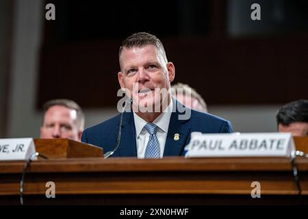 Washington, États-Unis. 30 juillet 2024. Le directeur par intérim des services secrets des États-Unis Ronald Rowe témoigne lors d’une audience conjointe du Comité de sécurité intérieure du Sénat et du Comité judiciaire du Sénat sur la tentative d’assassinat du 13 juillet contre l’ancien président Donald Trump au Capitole des États-Unis à Washington, DC, le mardi 30 juillet 2024. Rowe témoigne pour la première fois après la démission de l’ancienne directrice des services secrets Kimberly Cheatle plus tôt ce mois-ci. Photo de Bonnie Cash/UPI crédit : UPI/Alamy Live News Banque D'Images