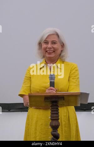 Harvington Hall, Harvington, Royaume-Uni. 27 juillet 2024. Melita Thomas présente « 1000 Tudor People » et signe des copies de son nouveau livre également intitulé « 1000 Tudor People ». Credit Mark Lear / Alamy Live News *** POUR USAGE ÉDITORIAL SEULEMENT *** Banque D'Images