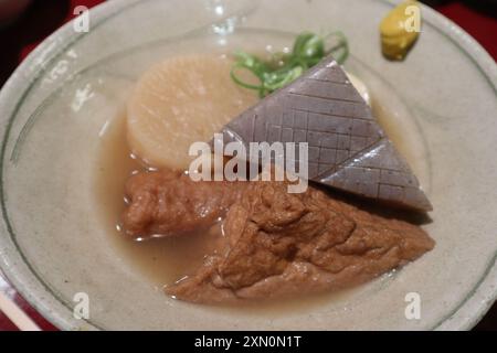 Cuisine japonaise : Oden à Kyoto, Japon Banque D'Images