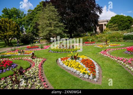 Exposition de literie d'été aux jardins botaniques de Sheffield, South Yorkshire, Angleterre. Banque D'Images