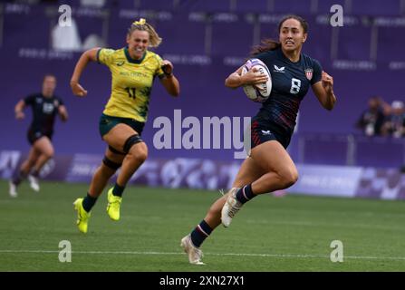 Paris, France. 30 juillet 2024. Alex Sedrick, américain, marque contre l'Australie lors du rugby féminin à sept aux Jeux olympiques d'été de 2024 au stade de France à Saint Denis, au nord de Paris, le mardi 30 juillet, 2024. les États-Unis ont remporté le bronze. Photo de Maya Vidon-White/UPI. Crédit : UPI/Alamy Live News Banque D'Images