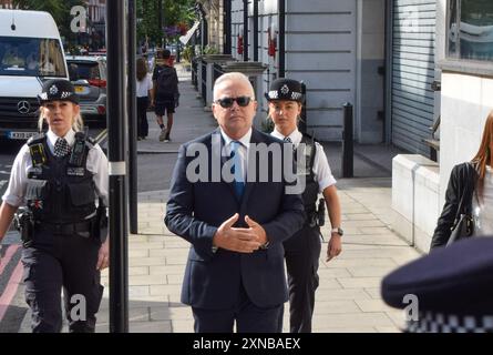 Londres, Royaume-Uni. 31 juillet 2024. Huw Edwards arrive à Westminster Magistrates court. Le présentateur de la BBC a été accusé d'avoir fait des images indécentes d'enfants. Crédit : Vuk Valcic/Alamy Live News Banque D'Images