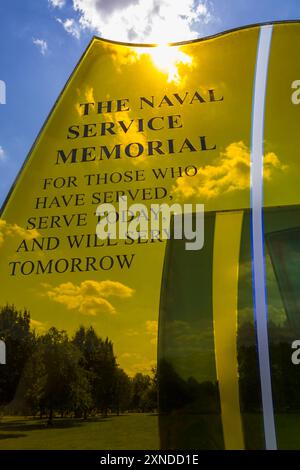 National Memorial Arboretum, site de la mémoire nationale à Alrewas, près de Lichfield, Staffordshire, Royaume-Uni en juillet - Naval services Memorial Banque D'Images