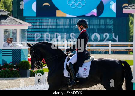 Versailles, France. 31 juillet 2024. Charlotte Fry Riding GLAMOURDALE, Equestre, dressage Team et Grand Prix individuel lors des Jeux Olympiques de Paris 2024 le 31 juillet 2024 au Château de Versailles à Versailles, France - photo Christophe Bricot/DPPI Media crédit : DPPI Media/Alamy Live News Banque D'Images