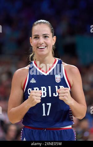 Lille, France. 31 juillet 2024. Jovana Nogic de Serbie réagit lors du match de la phase A du groupe de basket féminin entre la Chine et la Serbie aux Jeux Olympiques de Paris 2024 à Lille, France, le 31 juillet 2024. Crédit : Meng Dingbo/Xinhua/Alamy Live News Banque D'Images