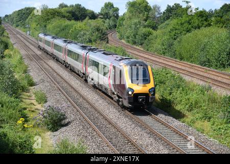 CrossCountry Super Voyager 221129 avec 1Z41 le 09:35 Bristol Temple Meads à Édimbourg à North Stafford Junction Derbyshire Banque D'Images