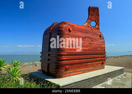 La sculpture Radio Flat Holm, conçue par Glenn Davidson. Célébration de la première transmission radio sans fil en eau libre par Guglielmo Marconi. Banque D'Images