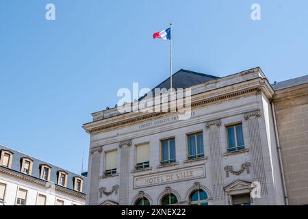 Vue extérieure de l'hôtel de ville d'Orléans, commune française située dans le département du Loiret dans la région Centre-Val de Loire Banque D'Images