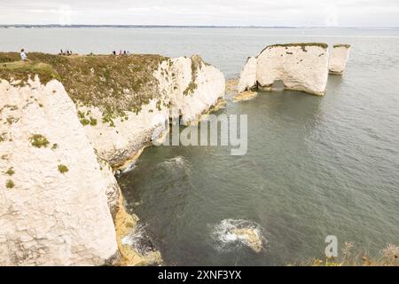 DORSET, Royaume-Uni - 13 septembre 2023. Le vieux Harry Rocks. Falaises de craie sur la côte jurassique, site du patrimoine mondial de l'UNESCO dans le Dorset, Royaume-Uni Banque D'Images