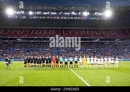 Lyon, France. 31 juillet 2024. Lyon, France, 31 juillet 2024 : alignement avant les Jeux Olympiques Paris 2024 Women Group Un match de football entre la Nouvelle-Zélande et la France au stade de Lyon à Lyon, France. (ANE Frosaker/SPP) crédit : SPP Sport Press photo. /Alamy Live News Banque D'Images
