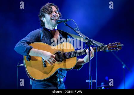 Marina Di Pietrasanta, Italie. 31 juillet 2024. Jack Savoretti se produit en concert au Festival de la Versiliana. (Photo de Stefano dalle Luche/Pacific Press) crédit : Pacific Press Media production Corp./Alamy Live News Banque D'Images