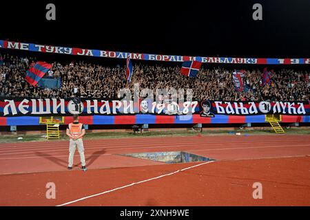 Banja Luka, Bosnie-Herzégovine, 31e 2024 : Lesinari (vautours) les fans de Borac avant le 2e tour de qualification de l'UEFA Champions League, 2e match de football entre Borac Banja Luka (Bosnie-Herzégovine) et PAOK Thessalonique (Grèce) au Gradski Stadion Banja Luka, Banja Luka, BiH. (Igor Kupljenik / SPP) Banque D'Images