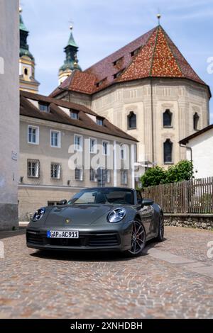 Porsche 911 4s cabriolet 992 à Brexin Italie Banque D'Images