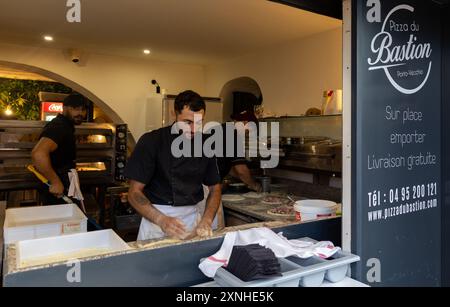 Restaurant pizza bastion Corse, France Banque D'Images