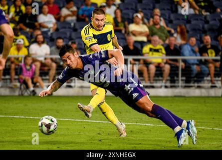 Nashville, Tennessee, États-Unis. 31 juillet 2024. Alex Muyl (19 ans), milieu de terrain du SC de Nashville, tire au but lors de son match de soccer à Nashville. (Crédit image : © Camden Hall/ZUMA Press Wire) USAGE ÉDITORIAL SEULEMENT! Non destiné à UN USAGE commercial ! Crédit : ZUMA Press, Inc/Alamy Live News Banque D'Images