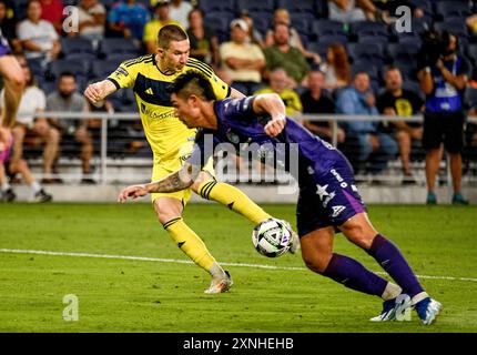 Nashville, Tennessee, États-Unis. 31 juillet 2024. Alex Muyl (19 ans), milieu de terrain du SC de Nashville, tire au but lors de son match de soccer à Nashville. (Crédit image : © Camden Hall/ZUMA Press Wire) USAGE ÉDITORIAL SEULEMENT! Non destiné à UN USAGE commercial ! Crédit : ZUMA Press, Inc/Alamy Live News Banque D'Images