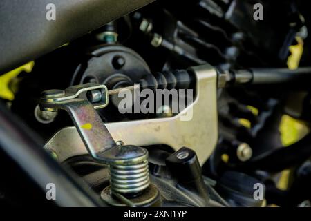 Vue rapprochée des pièces du moteur de vélo Banque D'Images