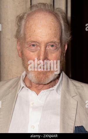 Charles Dance BEI der Präsentation des Kinofikms Rumours im Kino am Königsplatz. München, 31.07.2024 *** Charles Dance à la présentation du film Rumours au Kino am Königsplatz Munich, 31 07 2024 Foto:Xn.xKolinzx/xFuturexImagex Rumours 4717 Banque D'Images