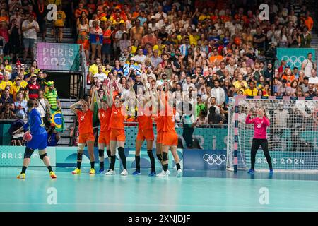 Paris, France. 01 août 2024. PARIS, FRANCE - 1er AOÛT : joueurs des pays-Bas lors du match Handball - Jeux Olympiques Paris 2024 entre les pays-Bas et le Brésil le jour 6 à South Paris Arena le 1er août 2024 à Paris, France. (Photo de Henk Seppen/Orange Pictures) crédit : Orange pics BV/Alamy Live News Banque D'Images