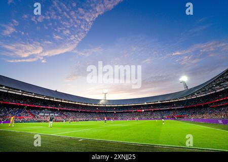 Rotterdam, pays-Bas. 31 juillet 2024. ROTTERDAM, 31-07-2024, Stadium Feijenoord de Kuip, match amical, saison 2024/2025, Football . Match entre Feyenood et L'AS Monaco . Aperçu pendant le match crédit : Pro Shots/Alamy Live News Banque D'Images